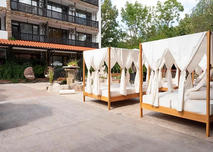 Ξενοδοχείο με διαμερίσματα The Paradise 3*