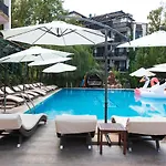 The Paradise Hotel apartamentowy Primorsko
