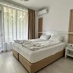 The Paradise Hotel apartamentowy