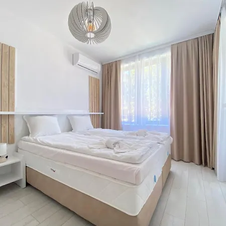 Aparthotel The Paradise *