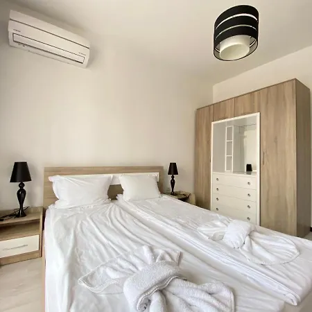 Aparthotel The Paradise *