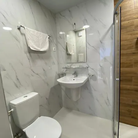 アパートホテル The Paradise