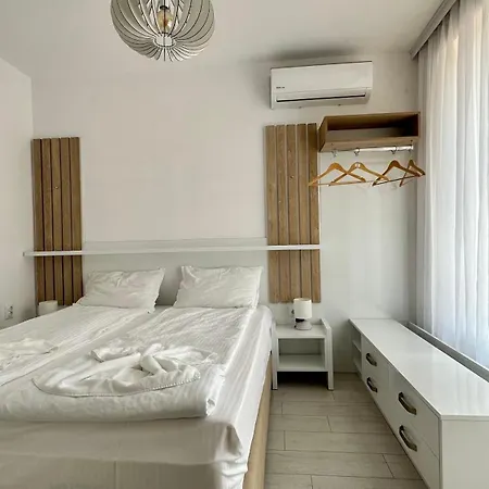 アパートホテル The Paradise