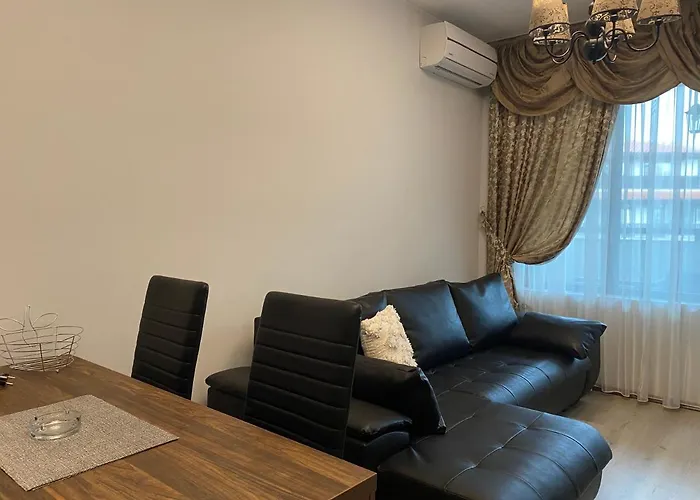 The Paradise Апартхотел