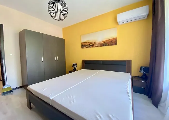 The Paradise Приморско